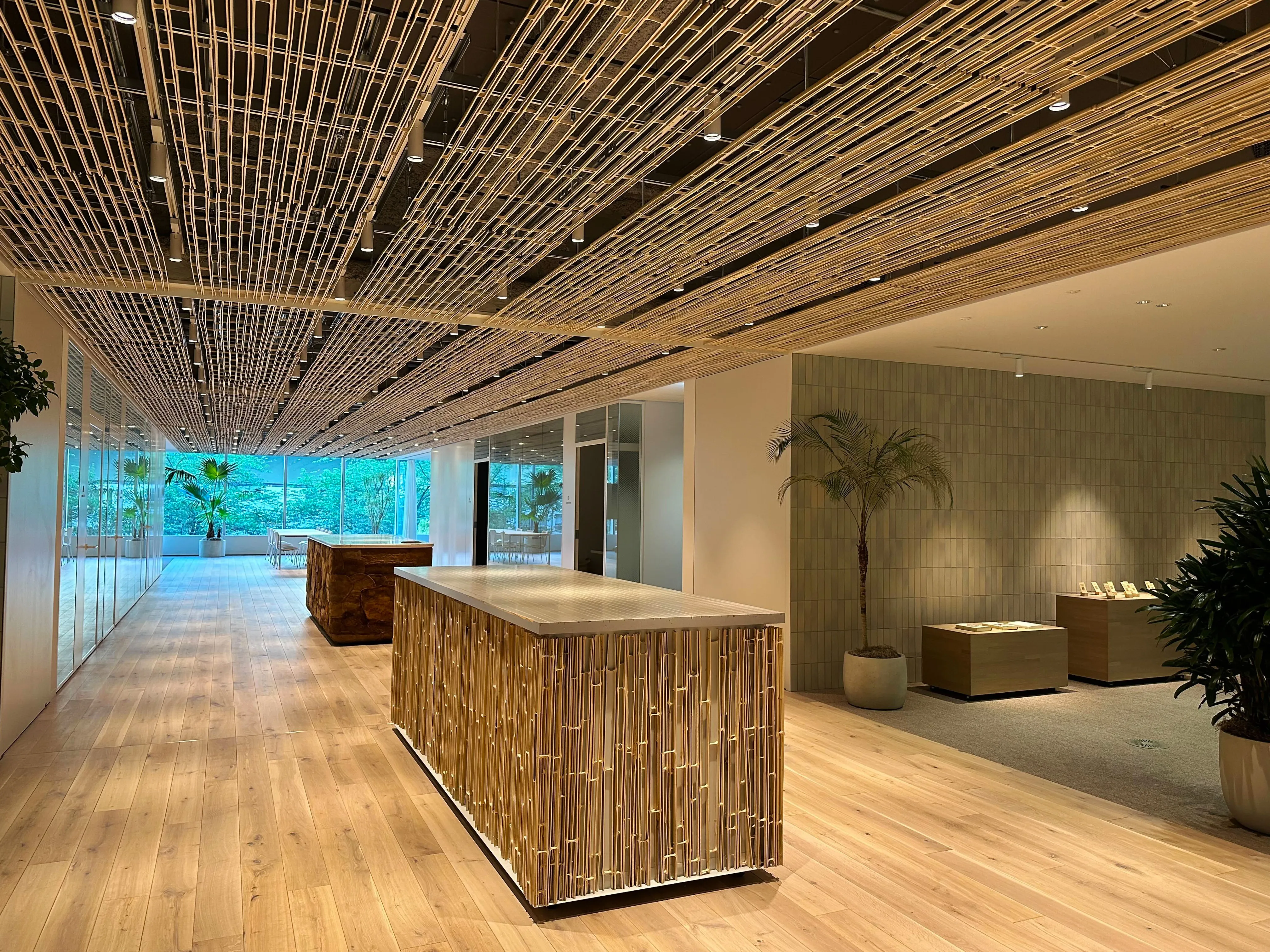 竹建材のあるオフィス空間