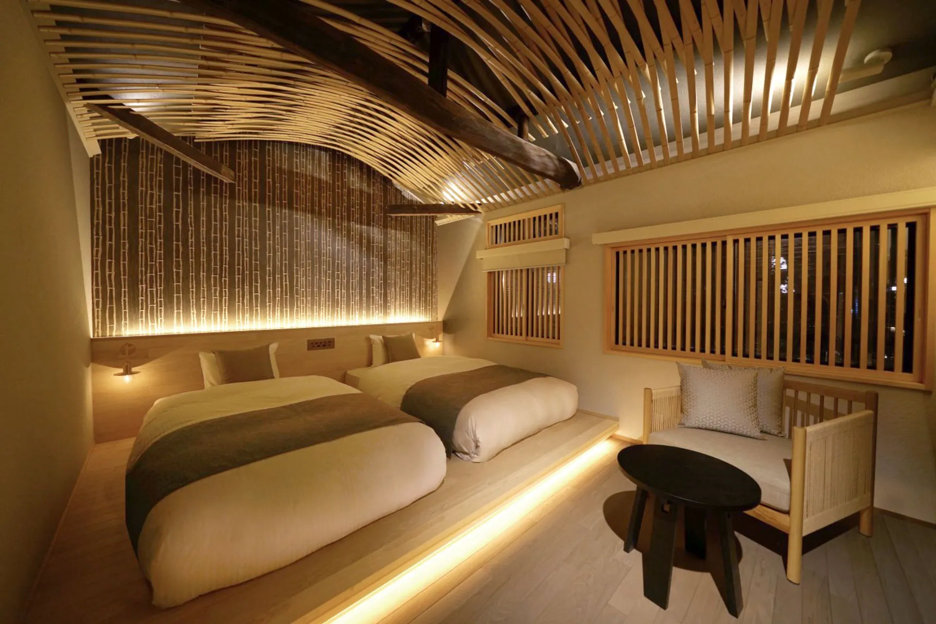 平割竹のラインが美しい客室